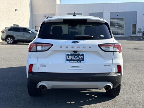 Used 2021 Ford Escape SEL w/ Technology Package AWD/4WD image 4