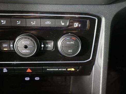 Used 2023 Volkswagen Atlas Cross Sport SEL R-Line AWD/4WD image 50