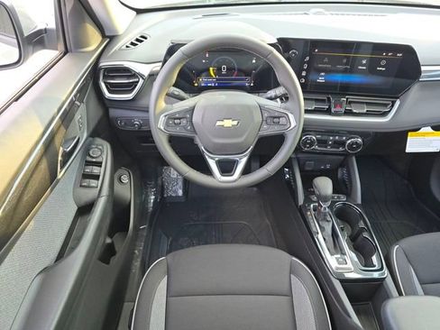 New 2026 Chevrolet TrailBlazer LT w/ Convenience Package image 3