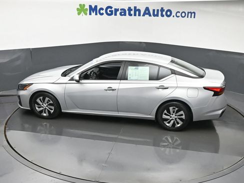Used 2023 Nissan Altima 2.5 S FWD image 31