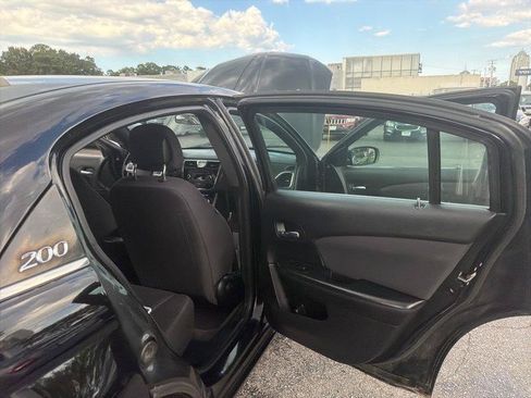 Used 2013 Chrysler 200 Touring FWD image 16