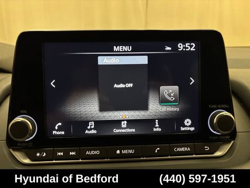 Used 2024 Nissan Rogue SV AWD/4WD image 18