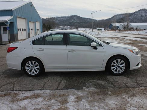 Used 2015 Subaru Legacy 2.5i Premium image 5
