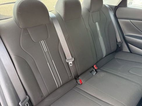 Certified 2023 Hyundai Elantra SEL w/ Preferred Accessory Package image 21