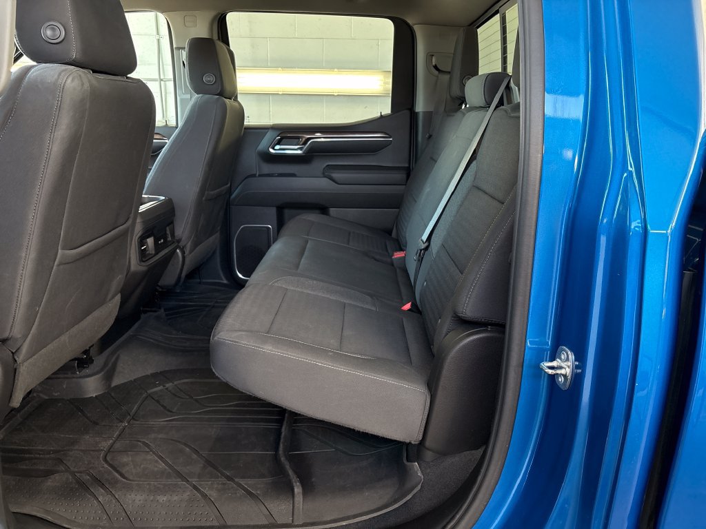Used 2023 Chevrolet Silverado 1500 RST w/ Convenience Package II AWD/4WD image 36