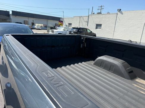 Used 2019 GMC Sierra 1500 AT4 w/ AT4 Preferred Package AWD/4WD image 17
