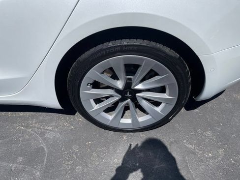 Used 2022 Tesla Model 3 Long Range AWD/4WD image 28