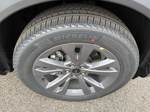 New 2026 Ford Explorer Active w/ Active Comfort Package image 15