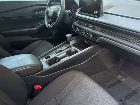 Used 2023 Honda Accord EX image 32