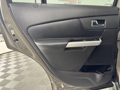 Used 2012 Ford Edge SEL FWD image 22