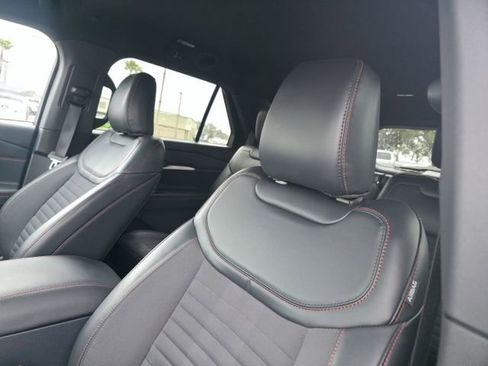 Certified 2025 Ford Explorer ST-Line w/ Premium Package image 12