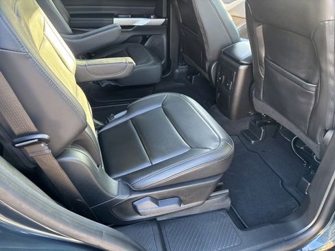 Used 2024 Ford Explorer XLT w/ Equipment Group 202A image 36