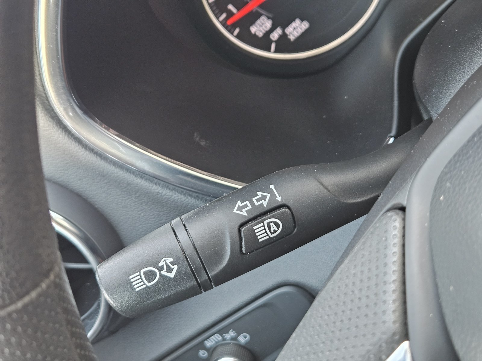 Used 2023 Chevrolet Blazer LT w/ Convenience Package FWD image 29