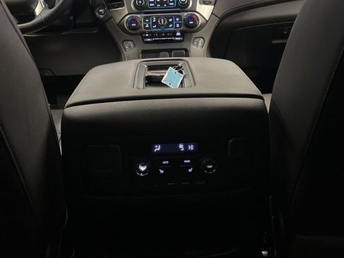Used 2019 Chevrolet Suburban LT image 33