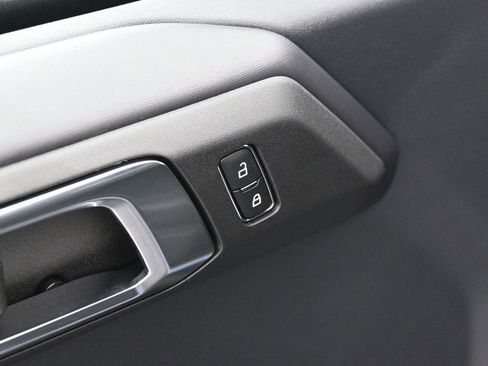 New 2025 Ford Bronco Outer Banks image 9