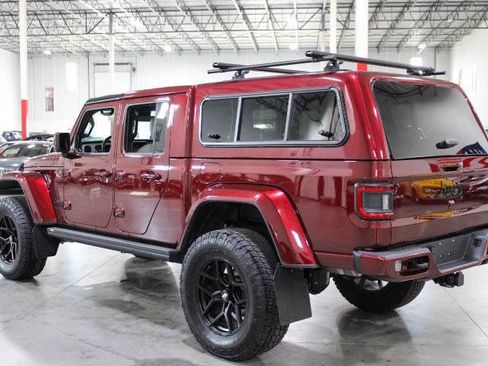 Used 2021 Jeep Gladiator Overland image 4