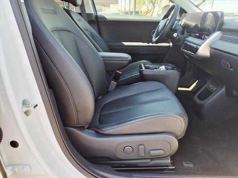 Used 2025 Hyundai Ioniq 5 SEL image 11