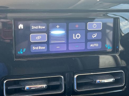 Used 2025 Lincoln Aviator Reserve w/ Equipment Group 201A image 28