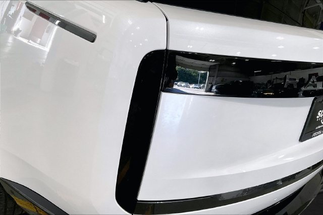 Used 2025 Land Rover Range Rover Long Wheelbase Autobiography AWD/4WD image 31
