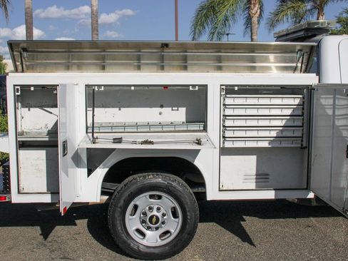 Used 2017 Chevrolet Silverado 2500 W/T image 10