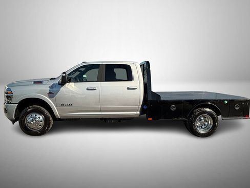 New 2026 RAM 3500 Big Horn w/ Laramie Trim Package AWD/4WD image 5