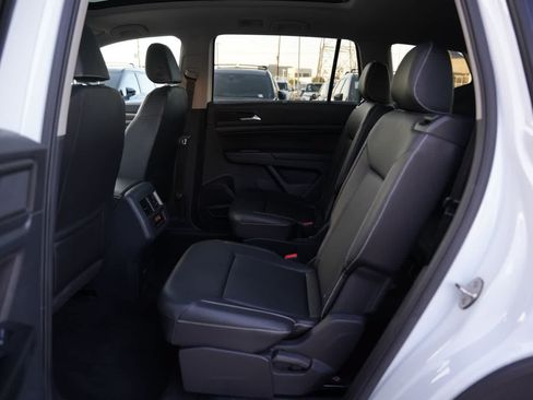 Used 2021 Volkswagen Atlas SEL FWD image 18