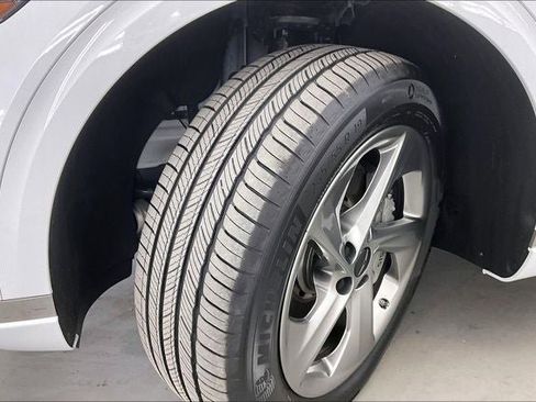 Used 2026 Genesis GV70 2.5T image 33