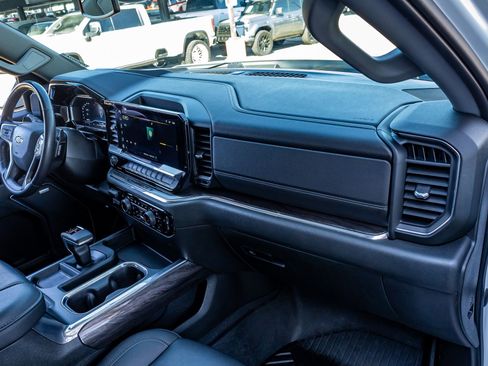 Used 2023 Chevrolet Silverado 1500 LTZ w/ LTZ Convenience Package II image 18