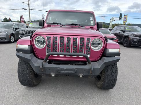 Used 2021 Jeep Wrangler Unlimited Sahara w/ Dual Top Group AWD/4WD image 2
