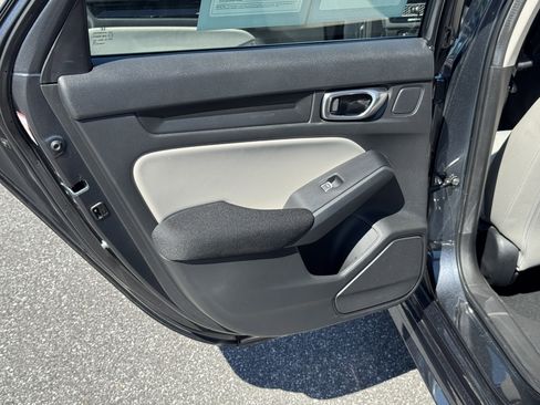 Certified 2024 Honda Civic EX image 17