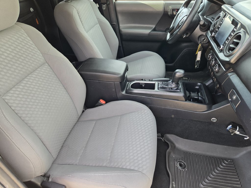 Used 2022 Toyota Tacoma SR RWD image 13