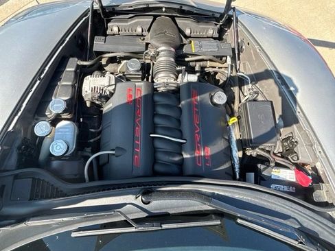 Used 2005 Chevrolet Corvette Coupe w/ Preferred Equipment Group RWD image 20