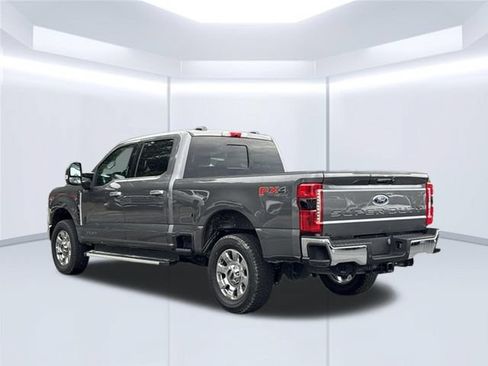 Used 2023 Ford F250 Lariat w/ Chrome Package AWD/4WD image 12