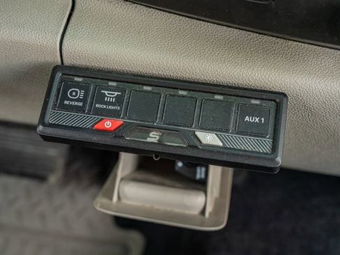 Used 2014 Chevrolet Silverado 2500 LT w/ Interior Plus Package AWD/4WD image 30