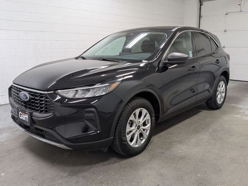 Used 2024 Ford Escape Active w/ Tech Pack #1 AWD/4WD image 10