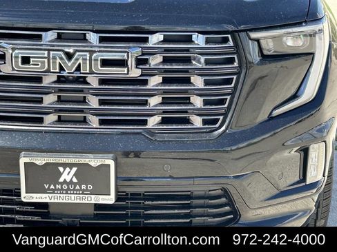 New 2026 GMC Acadia Denali Ultimate w/ LPO, Floor Liner Package AWD/4WD image 9