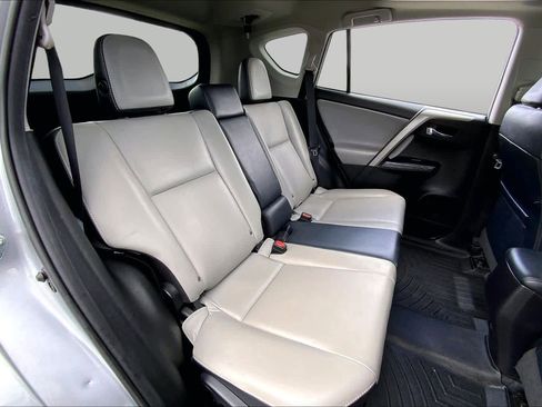 Used 2017 Toyota RAV4 Platinum AWD/4WD image 19