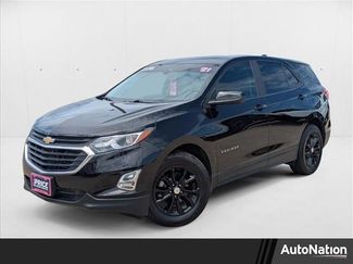 Used 2021 Chevrolet Equinox LS w/ LS Convenience Package image 1