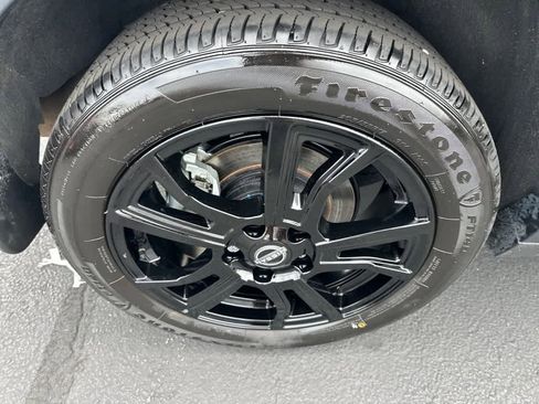 Used 2024 Nissan Kicks SR image 23