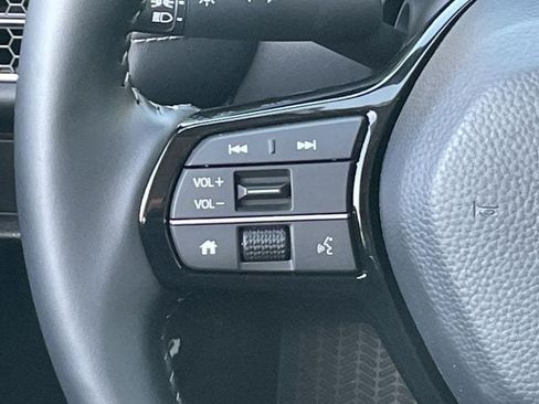 Used 2026 Honda HR-V EX-L image 12
