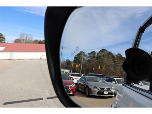 Used 2017 Lexus GX 460 image 14