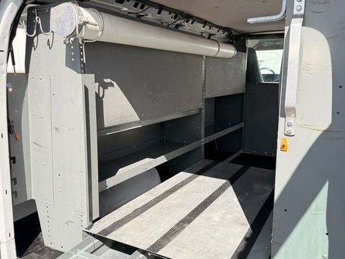 Used 2016 Chevrolet Express 3500 w/ Express Access Plus Package RWD image 22