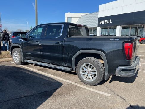 Used 2019 GMC Sierra 1500 SLT image 2
