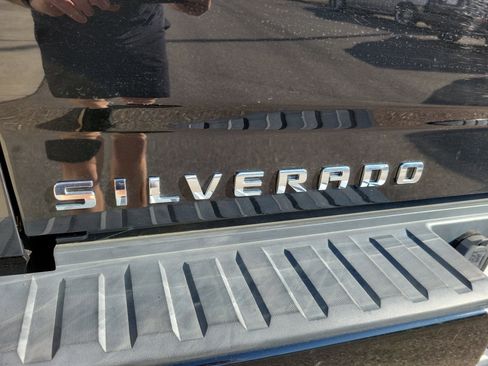 Used 2018 Chevrolet Silverado 1500 LT w/ All Star Edition image 9