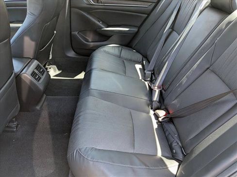 Used 2018 Honda Accord EX-L image 16