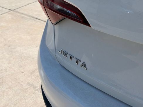 Used 2024 Volkswagen Jetta S FWD image 13