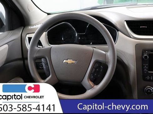 Used 2017 Chevrolet Traverse LS FWD image 15