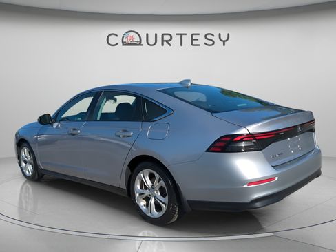 Certified 2023 Honda Accord LX image 4