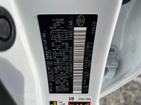 Certified 2025 Toyota Camry LE image 29