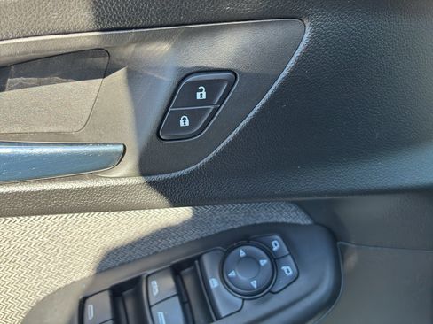 Used 2023 Chevrolet TrailBlazer LT FWD image 20